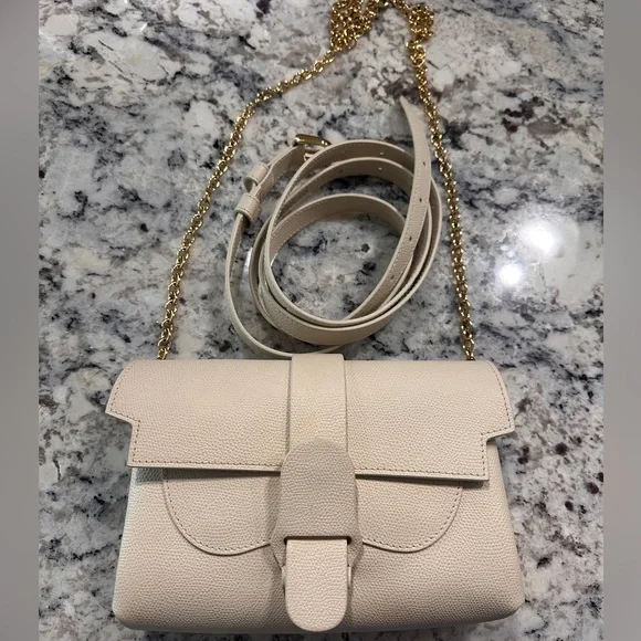 Senreve Aria Belt Bag in pebbled leather in cream color - Picture 3 of 6